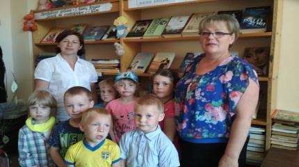 Mažųjų skaitytojų apsilankymas Kalesninkų bibliotekoje