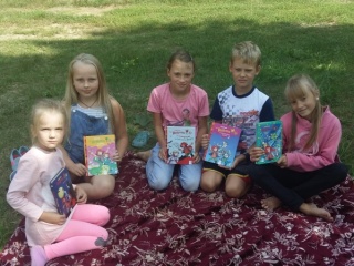 Palydėkime vasarą kartu su knyga 
