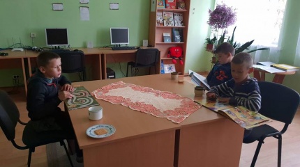Garsinis pasakų skaitymas