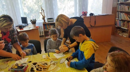 Meno terapija Pabarės bibliotekoje