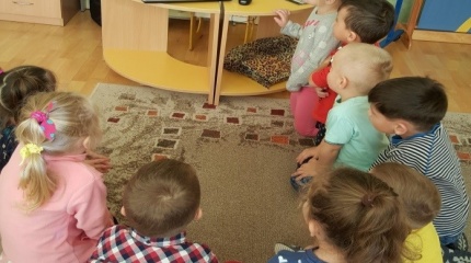 Pasakėlė beldėsi į vaikų širdis!
