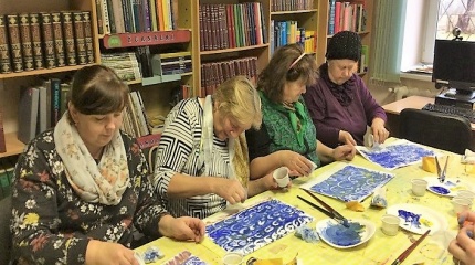 Meno terapija Baltosios Vokės miesto bibliotekoje