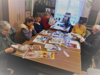 Meno terapija Čiužiakampio bibliotekoje
