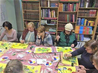 Meno terapija Baltosios Vokės bibliotekoje