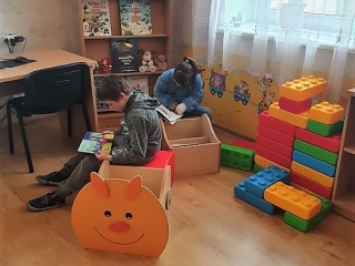 „Pasakėlės, kaip zuikių uodegėlės“