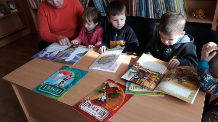 „Aplankykime pasaką“