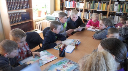 „Smagios kūrybinės dirbtuvės Dainavos bibliotekoje“