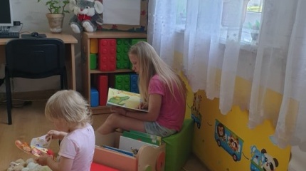 „Pasakų pasaulyje“