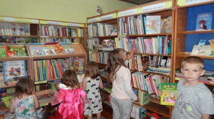 Pasakų skaitymo popietė