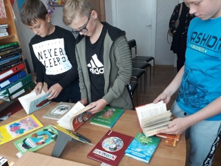 „Vytauto Račicko knygų skaitymas Dieveniškių bibliotekoje“