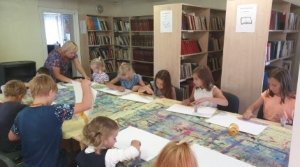 Meno terapija Skynimų bibliotekoje
