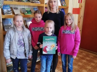 „Negęstanti pasakos šviesa“