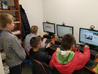 „Bibliotekoje galima ne tik skaityti knygas, bet ir žaisti lavinamuosius žaidimus“