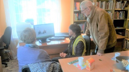 Čiužiakampio bibliotekoje „Senjorų dienos internete 2019“