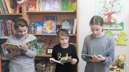 Kalėdinių knygučių skaitymai Dieveniškių bibliotekoje