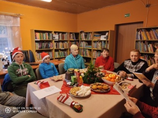 Kalėdų dvasia atkeliavo į Čiužiakampio biblioteką