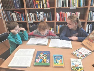 Literatūrinė popietė „Kalba mane augina“