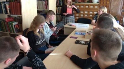 Butrimonių bibliotekoje vyko pamoka „Šiuolaikiniai kūrėjai  kuria man“