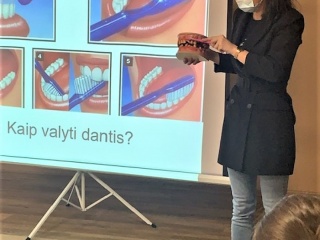 Burnos higienos užsiėmimai Pabarės viešojoje bibliotekoje