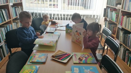 Pasakų valandėlė