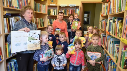 Darželinukai Jančiūnų bibliotekoje
