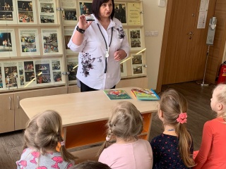 Darželinukų ekskursija Šalčininkų bibliotekoje