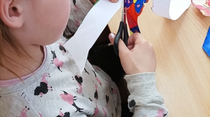 Kūrybinis užsiėmimas „Su knyga aš gyvenu“