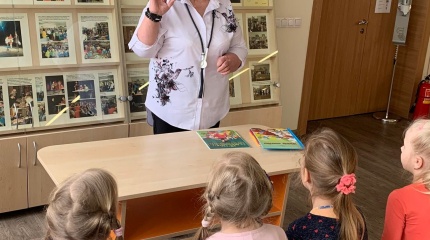 Darželinukų ekskursija Šalčininkų bibliotekoje