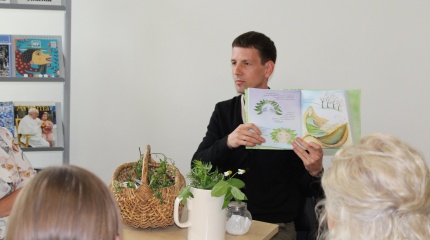 Susitikimas su žolininku Mariumi Lasinsku Šalčininkų bibliotekoje