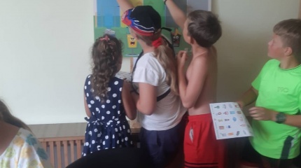 Edukacinis užsiėmimas apie atliekų rūšiavimą Didžiųjų Sėlų bibliotekoje