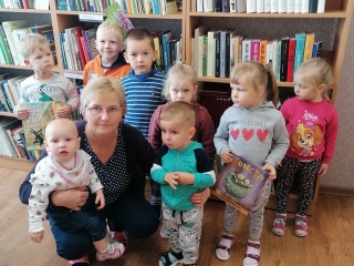 Pasakų valandėlė „Seku, seku pasaką“