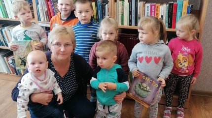 Pasakų valandėlė „Seku, seku pasaką“