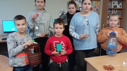 Tabariškių bibliotekoje vyko renginys „Rūšiuodami antrines žaliavas – saugojame gamtą“