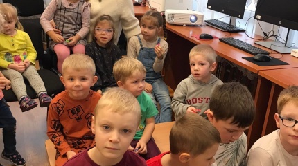  Zavišonių bibliotekoje vyko edukacinis projektas „Linksmasis menas“