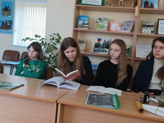 „Skaitome kraštiečių poetų kūrybą“