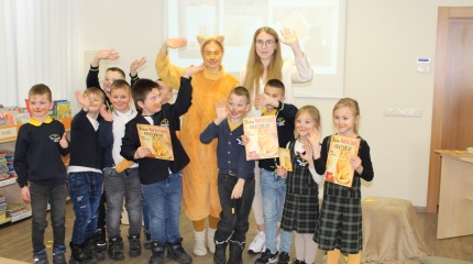 Šalčininkų bibliotekoje svečiavosi rašytoja, iliustratorė Jovilė Jurkonytė