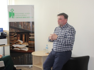 Šalčininkų bibliotekoje viešėjo šeimos gydytojas Valerijus Morozovas