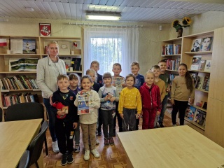 Skynimų bibliotekoje svečiavosi gimnazistai
