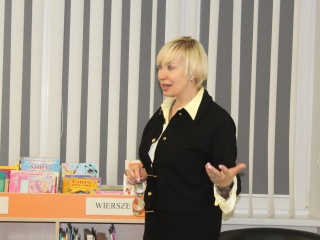 Šalčininkų bibliotekoje lankėsi finansų ekspertė iš MB „iFuture Investments“ – Irina Safronova