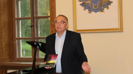 Susitikimas su žurnalistu, publicistu, aktyviu visuomenės veikėju, poetu Henriku Mažul