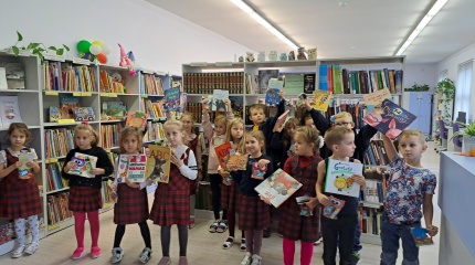 Linksmai praleistas laikas bibliotekoje