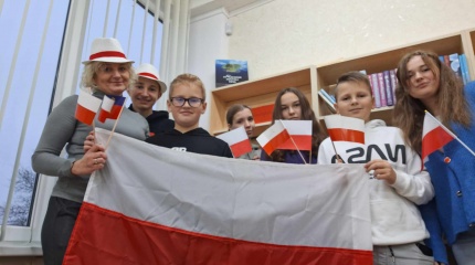 Tribonių bibliotekoje vyko popietė, skirta Lenkijos nepriklausomybės dienai paminėti
