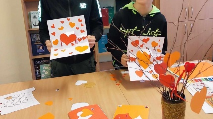Didžiųjų Sėlų bibliotekoje vyko edukacinis užsiėmimas skirtas Šv. Valentino dienai