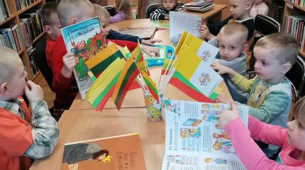 Edukacinis užsiėmimas „Piešiame gražiausią žodį – Lietuva“