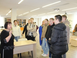 Ekskursija po biblioteka