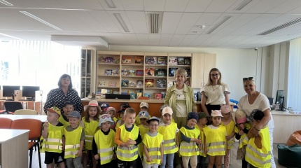 Mažųjų apsilankymas bibliotekoje