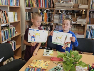 Mažųjų skaitytojų apsilankymas Pabarės bibliotekoje
