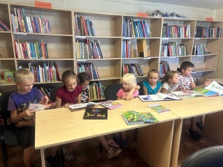 Skynimų bibliotekoje vyko susitikimas su vaikais