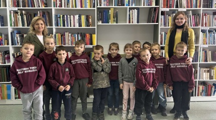 Biblioteka aplankė gimnazijos pirmokai