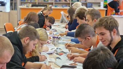 Kūrybingą ir tvari edukaciją „Piešimas ant džemperių“